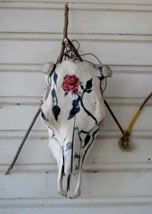 Skull_Painted_With_Roses