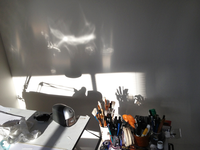 Hummingbird On The Wall, light in the studio