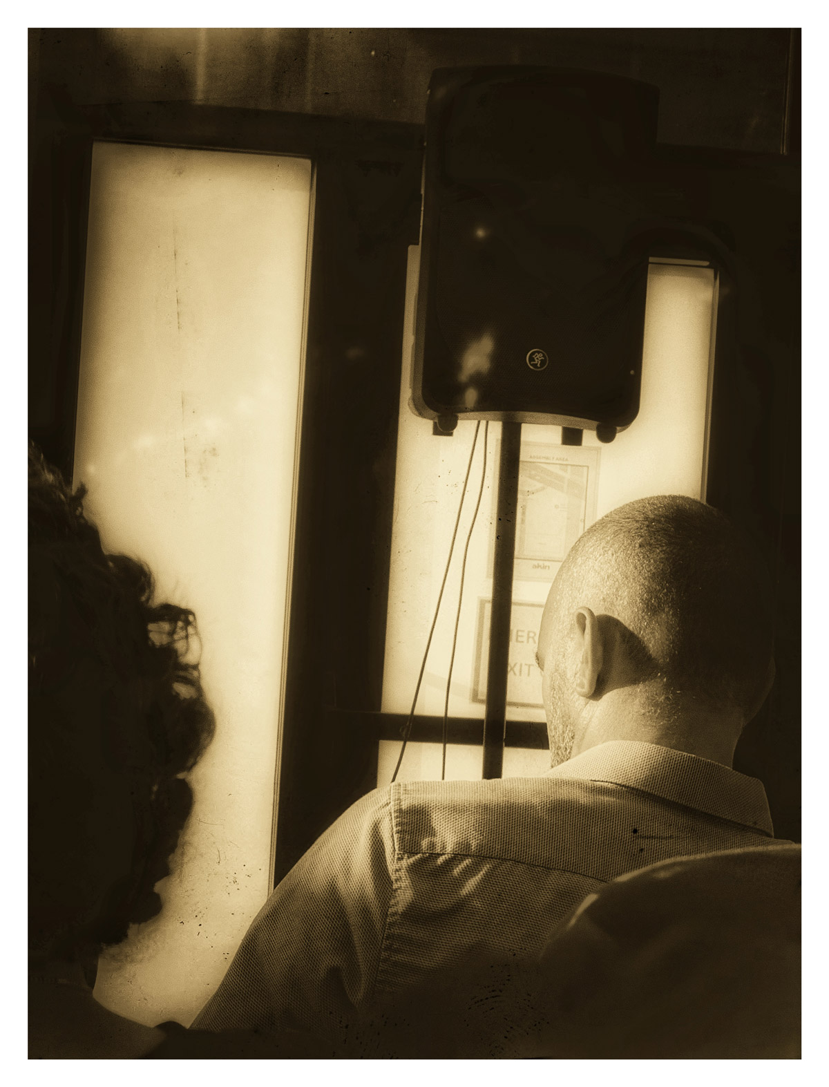 Chiaroscuro of the Ear